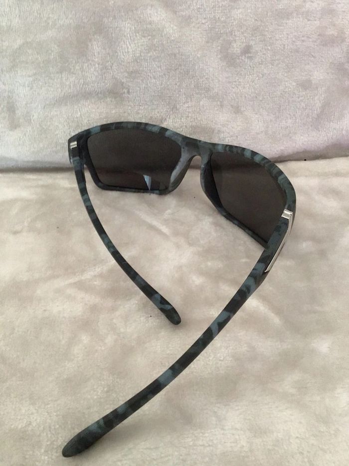 Jolies lunettes de soleil vintage - photo numéro 5