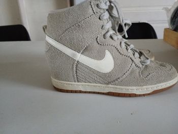 Basket dunk sky Nike 36 gris blanc composé