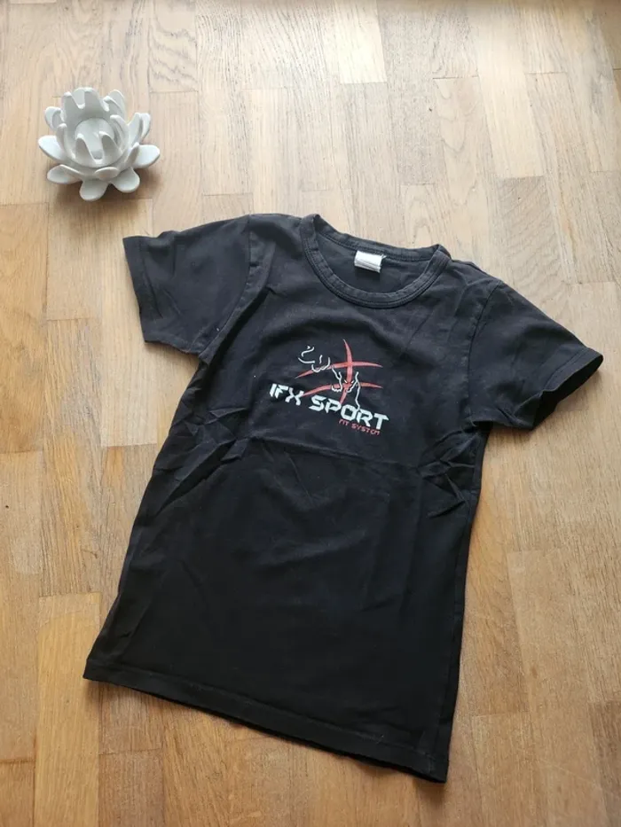 Tee shirt