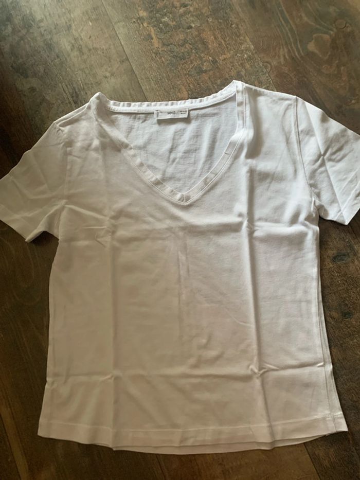 Lot tee shirt blanc/ débardeur noir - photo numéro 4