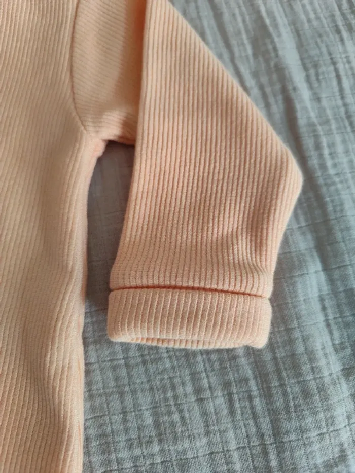 Grenouillère 3 mois - photo numéro 2