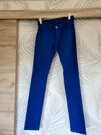 Jean slim bleu marine taille S femme
