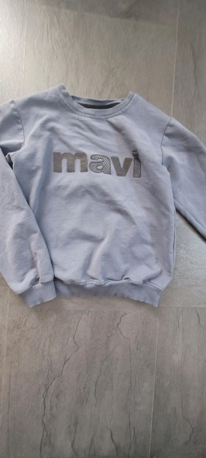 Pull mavi