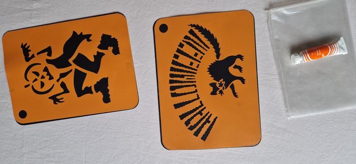 Halloween : pochoirs réutilisables + gouache - Etat neuf - photo numéro 2