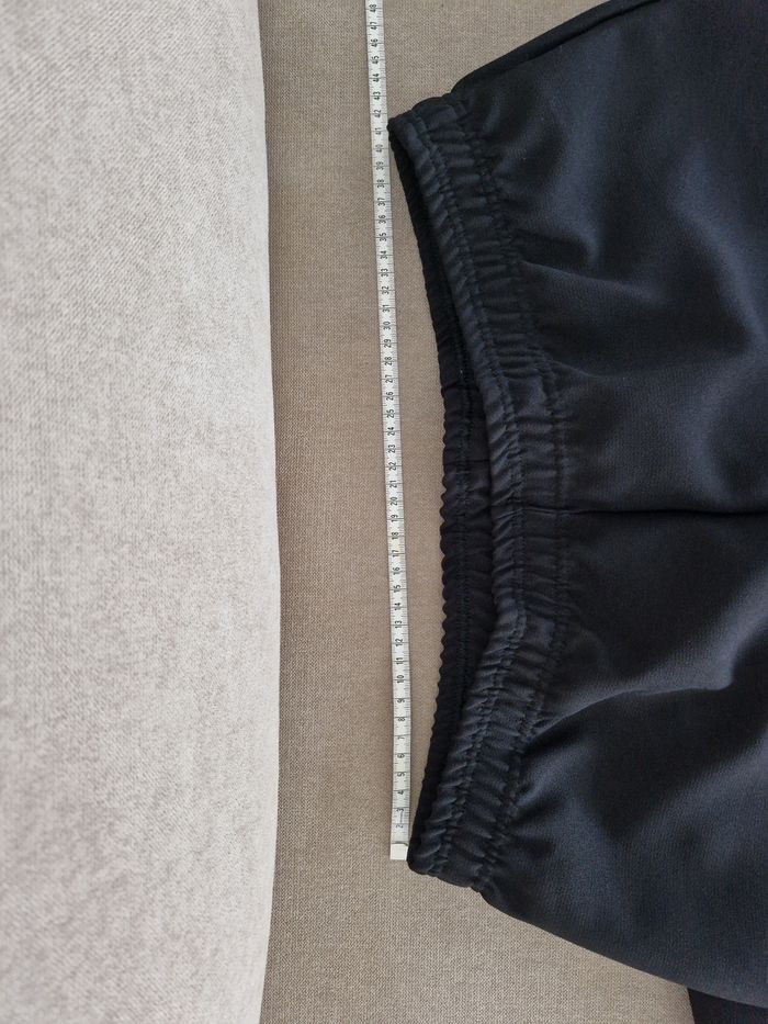Pantalon noir élastique sans poches - photo numéro 3