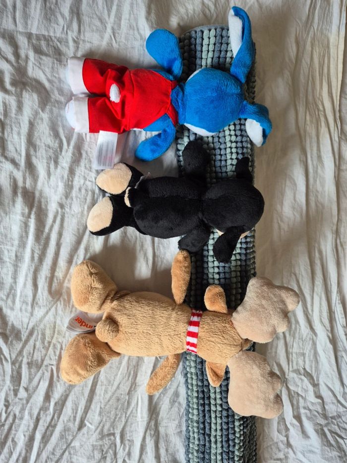 3 peluches Kinder, excellent état - photo numéro 2