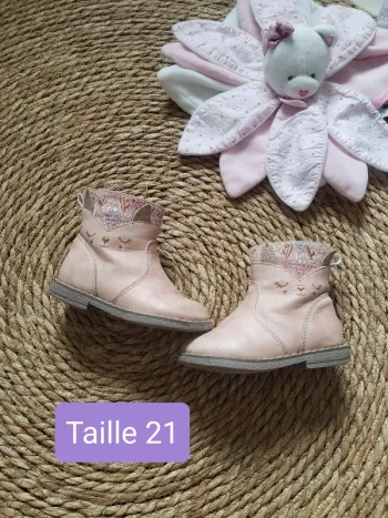 Bottines taille 21
