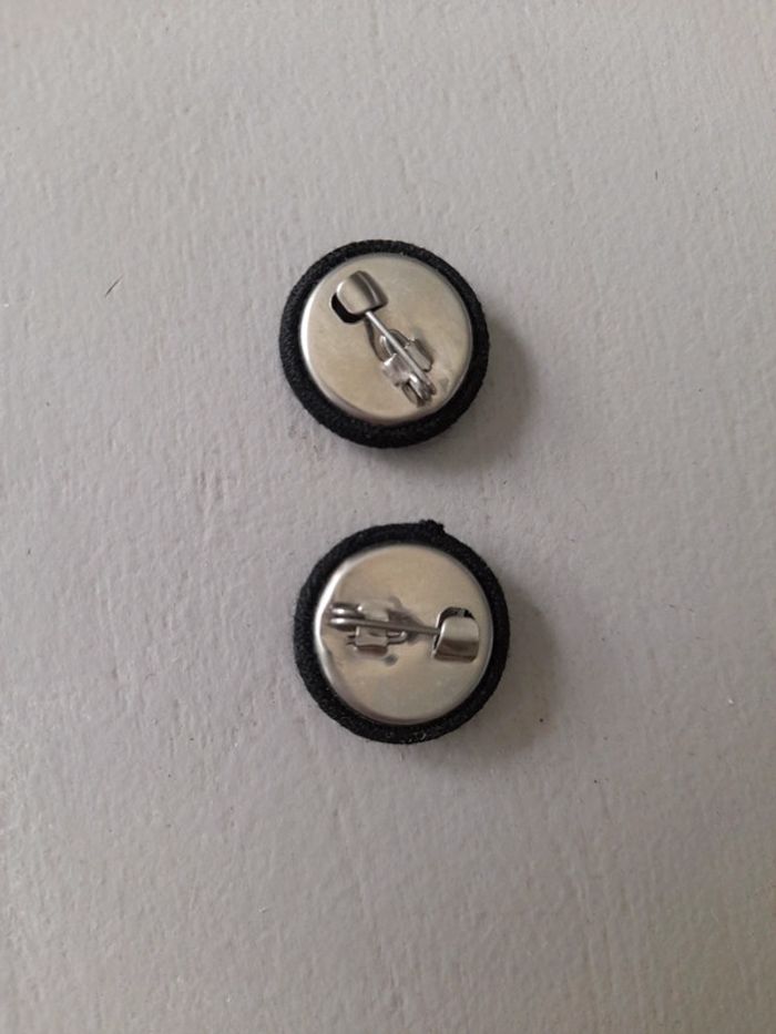 Lot de 2 broches rondes - photo numéro 3