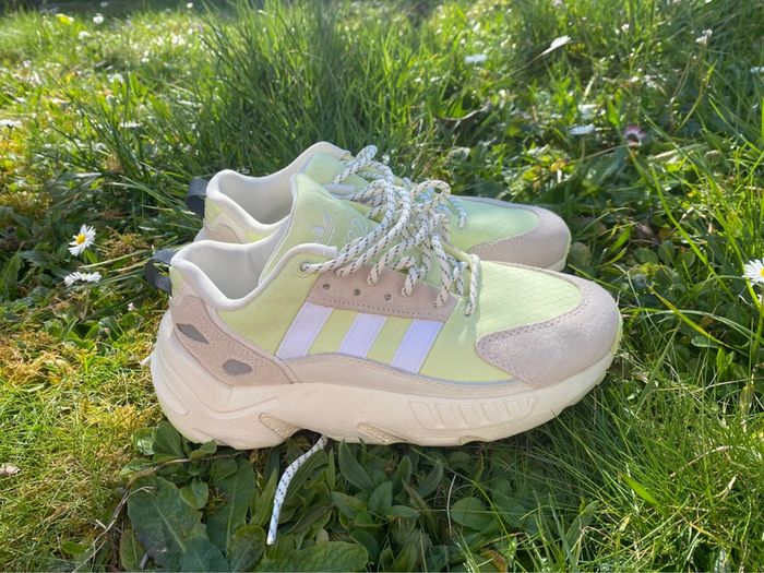 Paire de baskets Adidas ZX 22 Boost  Pointure 36
