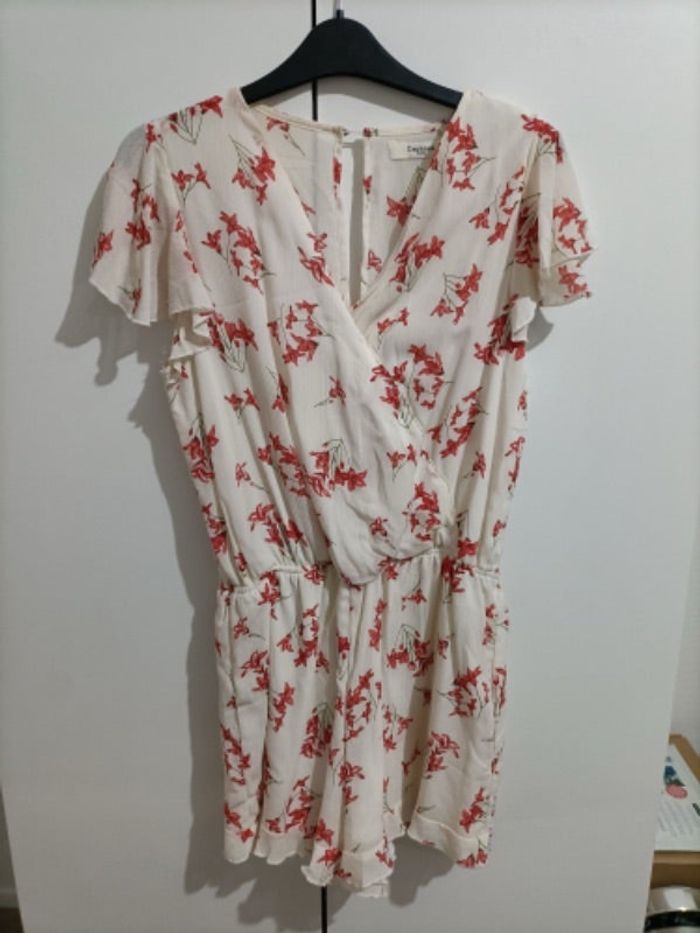 Combinaison short fleuri