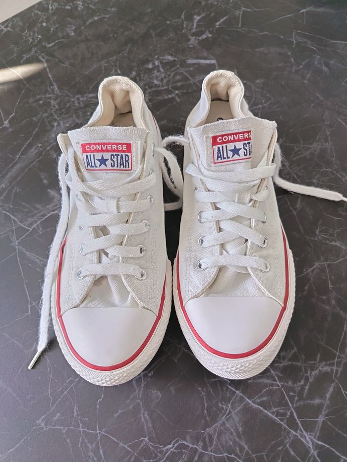 Paire de converse 37 - photo numéro 2