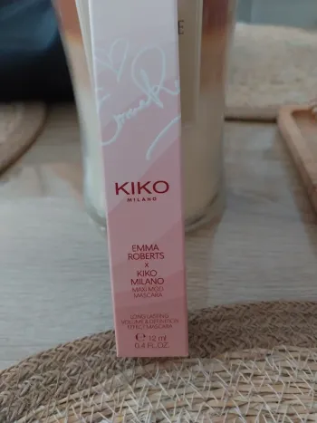 Mascara Emma Roberts By Kiko