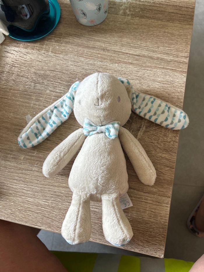 Doudou lapin klorane