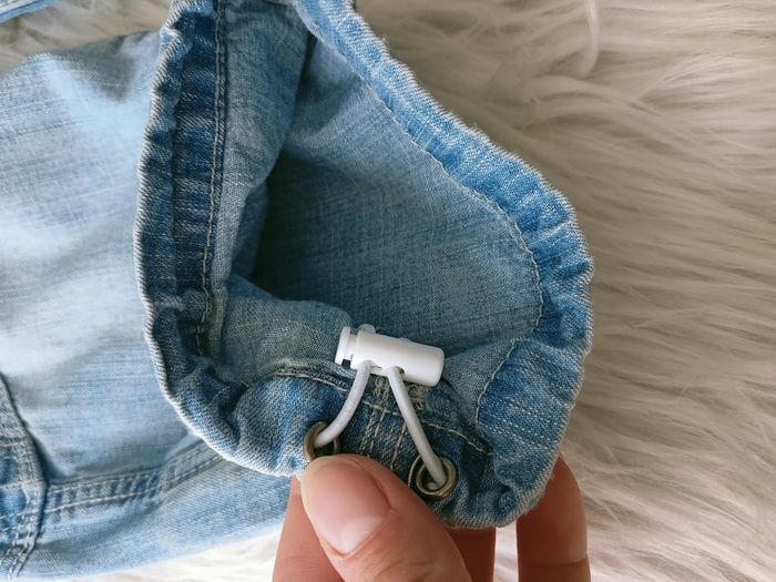 Pantacourt bleu ciel avec ceinture H&M 6/7ans 122cm - photo numéro 2