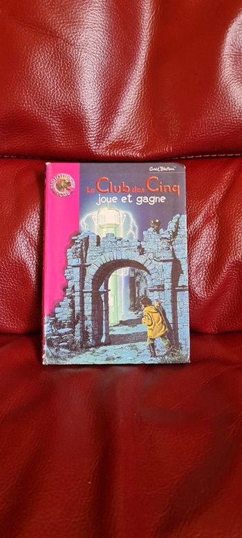 Le Club des Cinq joue et gagne