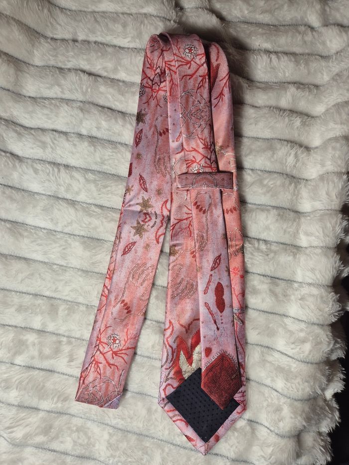 Cravate sacré cœur rose - photo numéro 2