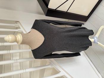 Pull Etam gris foncé avec motif papillon à l’arrière