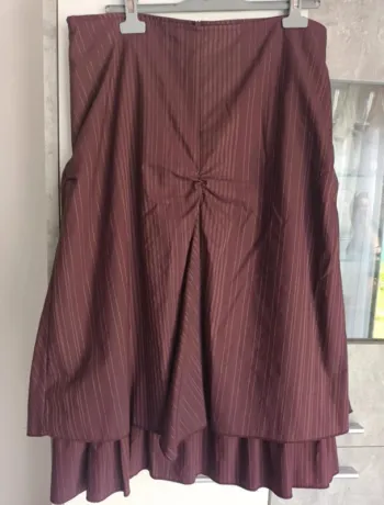 Jupe évasée taille 46 😉