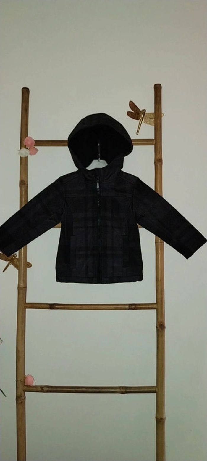 Manteau / Blouson noir intérieur polaire état neuf Taille 2 ans - photo numéro 2