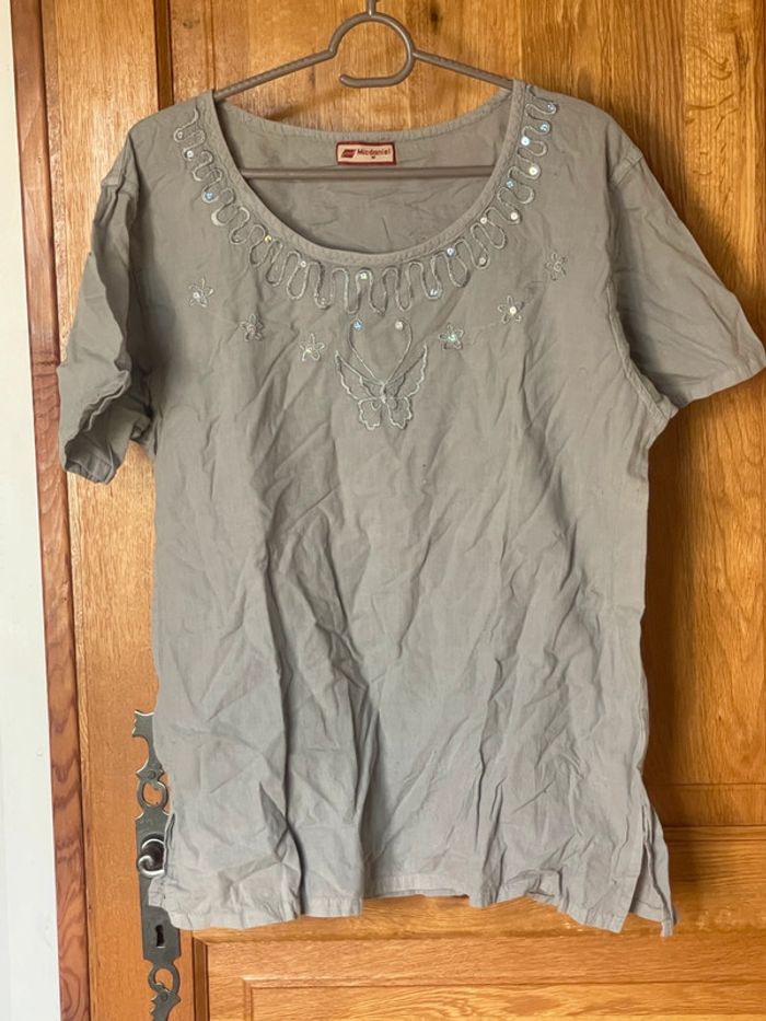 T-shirt beige