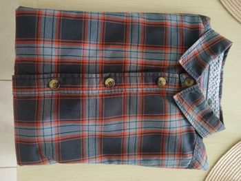 Jolie chemise T 10ans
