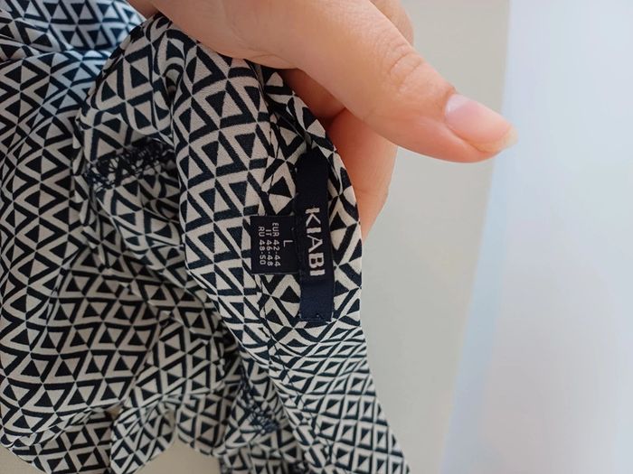 Blouse noire et blanche à motifs Kiabi taille L 40 - photo numéro 9