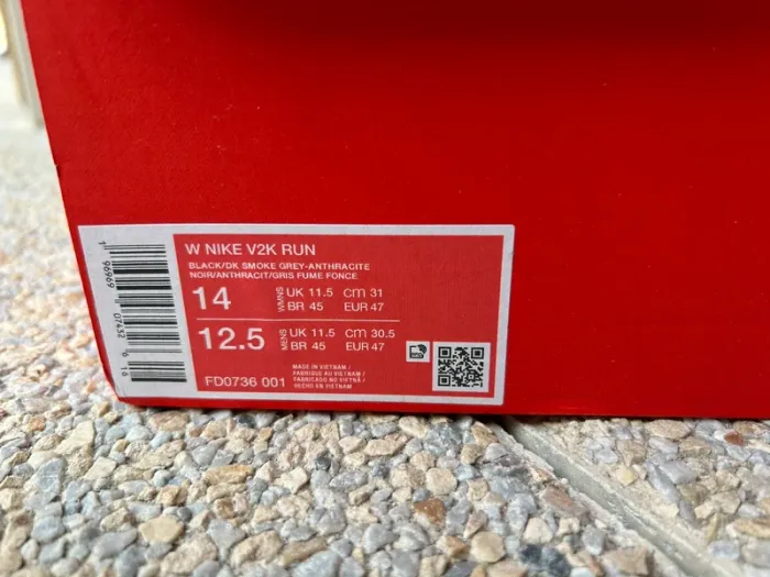 Chaussures baskets homme Nike v2k run taille 47 - photo numéro 9