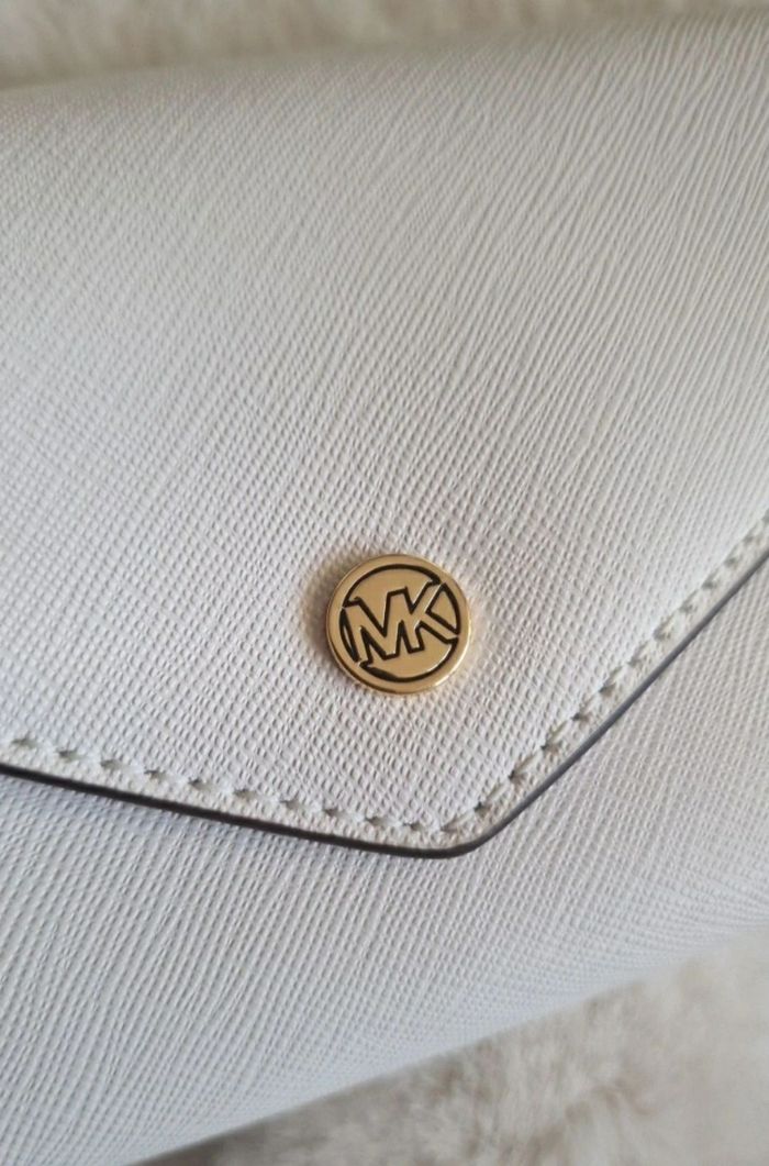 Portefeuille Michael Kors modèle Jet
Set Travel, - photo numéro 2