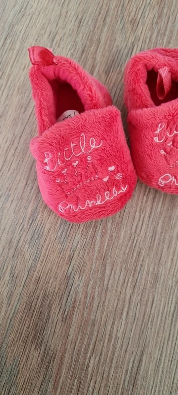 Chausson 0/3 mois - photo numéro 2