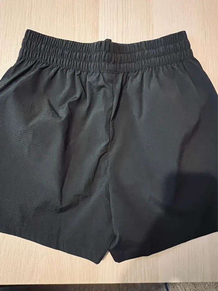 Short - photo numéro 3