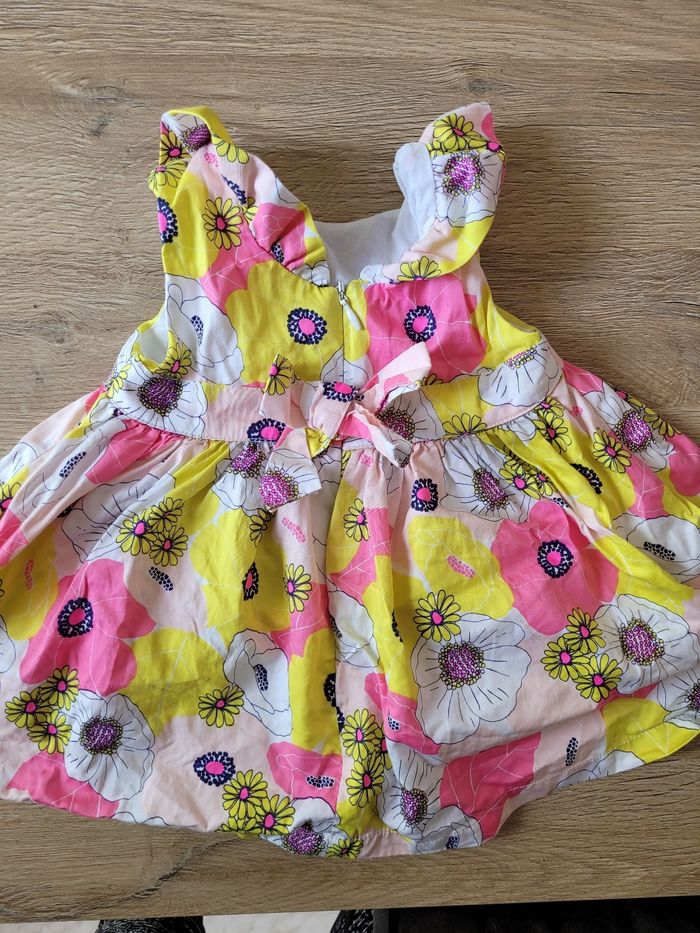 Robe du pareil au même taille 9 mois - photo numéro 2