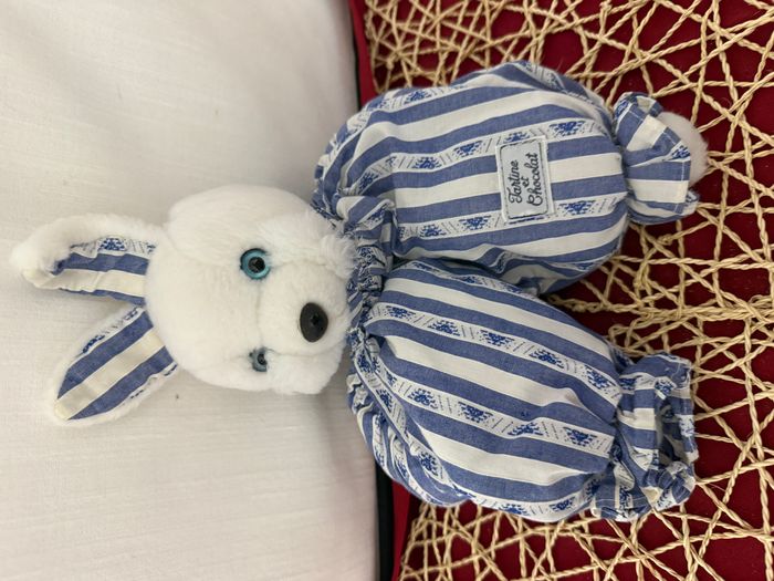 Doudou lapin blanc rayé bleu TARTINE ET CHOCOLAT