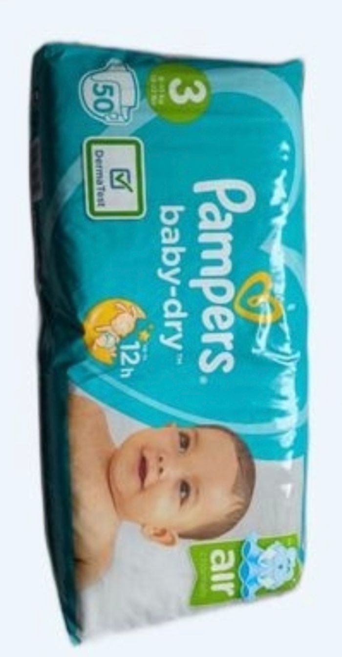50 Couches Pampers taille 3