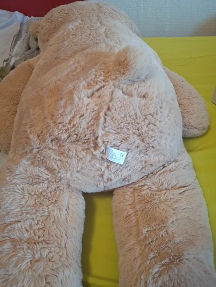 Grand ours en peluche beige tout doux - photo numéro 2