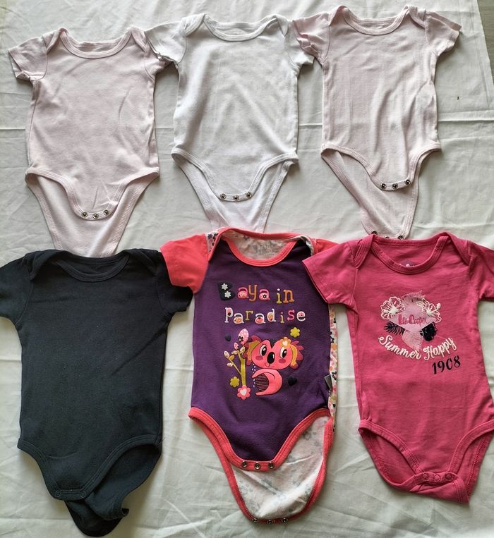 Lot de 6 bodies 9 mois