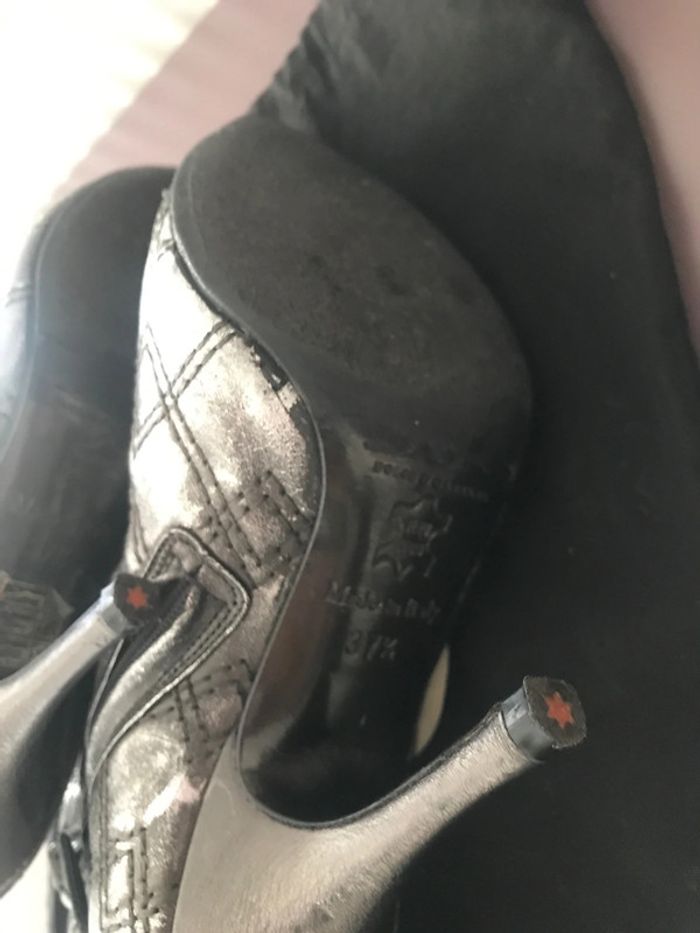 Bottines cuir D&G argentée 37 1/5 - photo numéro 9