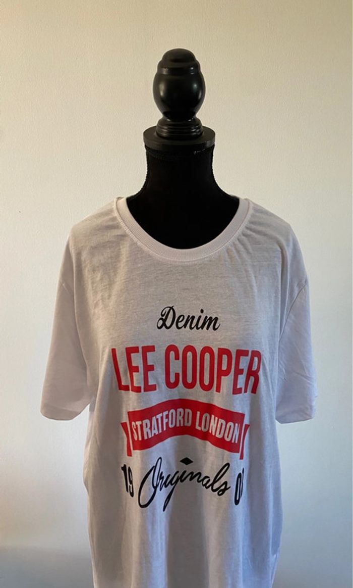 Tee shirt Lee Cooper blanc neuf avec étiquette taille M / L - photo numéro 2