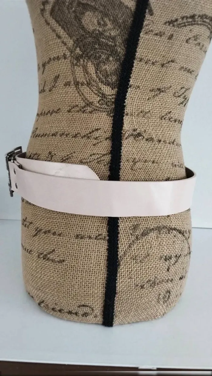 Ceinture rose boucles argenté 90 cm - photo numéro 3