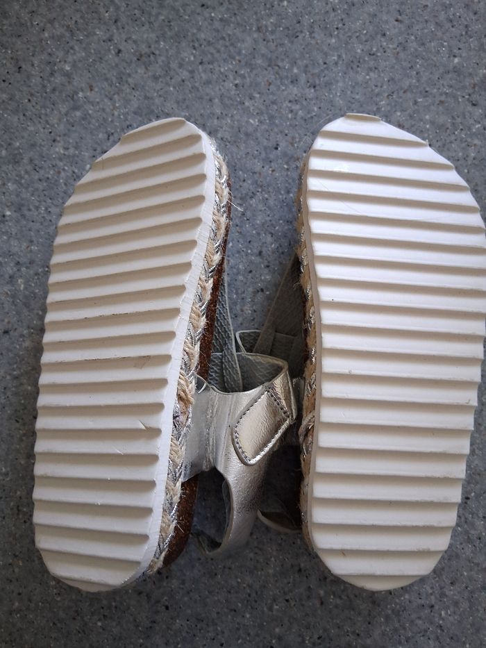 Sandale nu-pieds gris " P- 31" - photo numéro 2