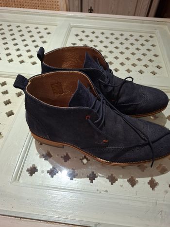 Très belle paire de chaussures montantes homme portée 1 fois