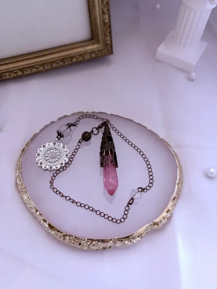 Pendule de divination Witch