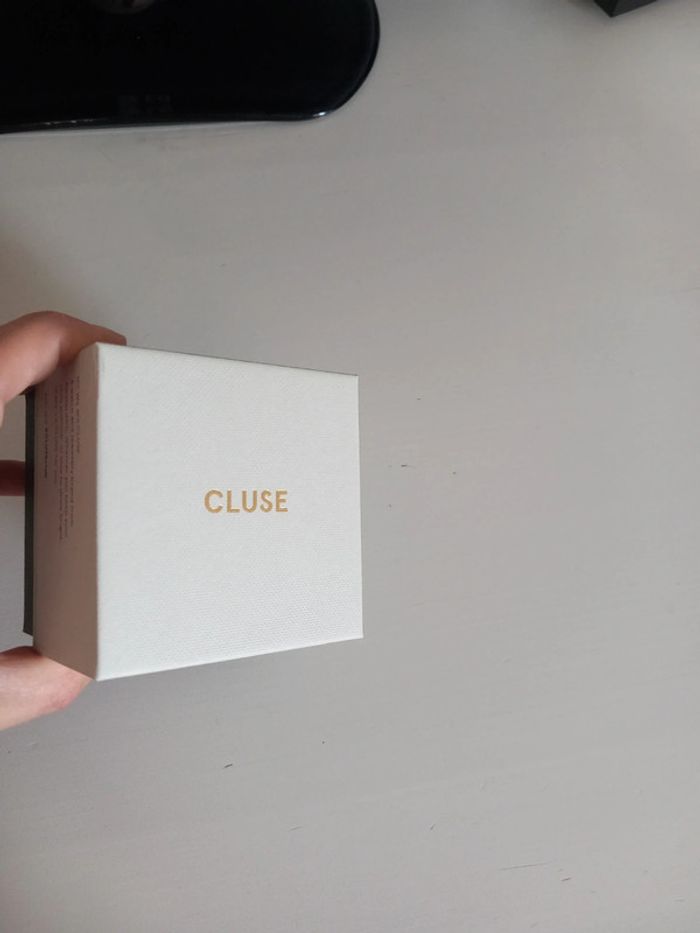 Montre cluse - photo numéro 5