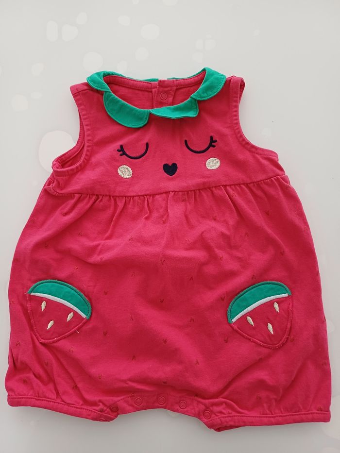 Combishort neuve taille 9 mois