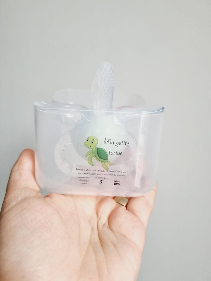 Anneau de dentition et brosse à dents 2 en 1 en silicone alimentaire sans BPA - photo numéro 8