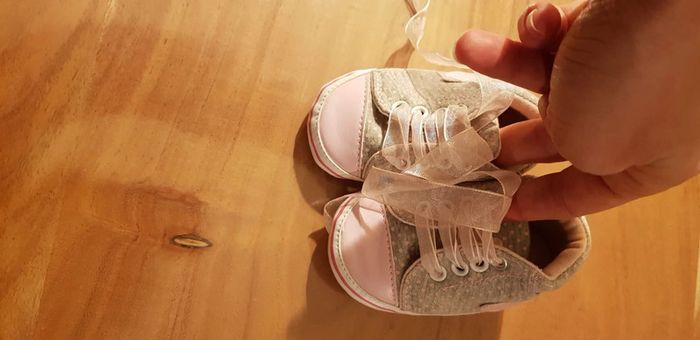 Petite baskets motifs cœurs 💝 - photo numéro 2