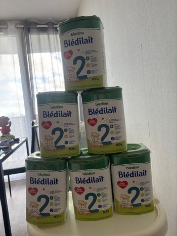 Boîte de lait bébé 2 elle âge