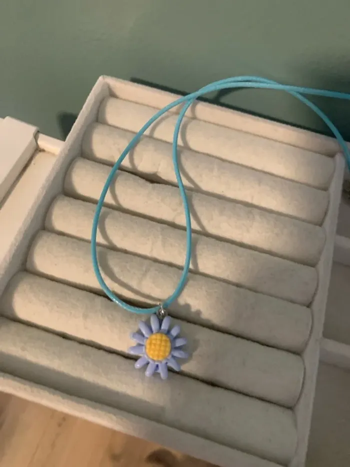 collier fleur - photo numéro 2