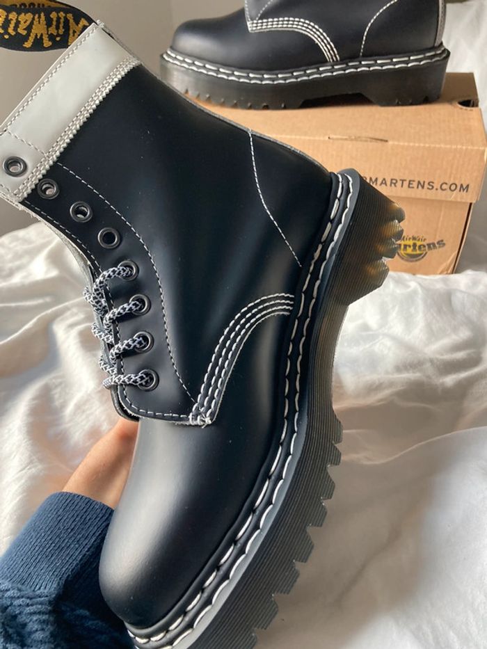 Bottines Femme Dr. Martens 1461 Bex Mono Noir et Blanc – Semelle Épaisse – Taille 38 - photo numéro 3