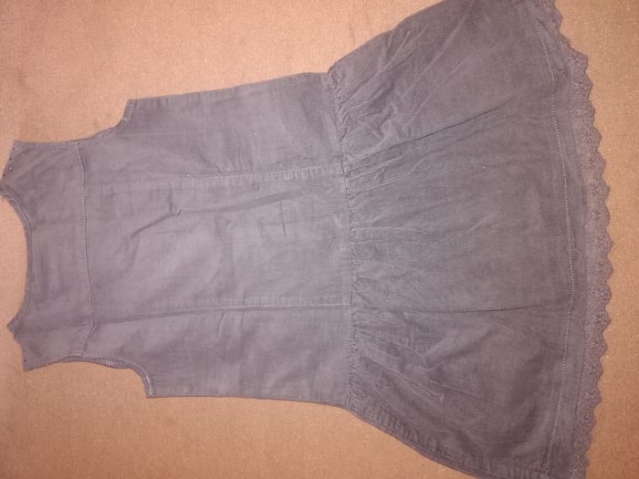 Robe en velours fille 8 ans  NKY - photo numéro 2