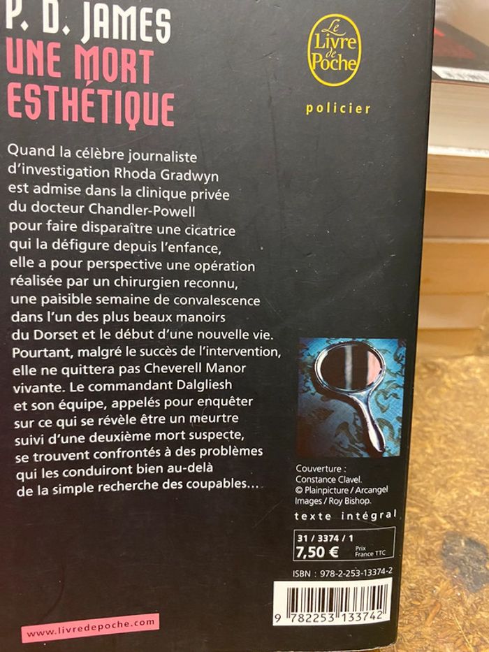 Une mort esthétique - P D James - photo numéro 2